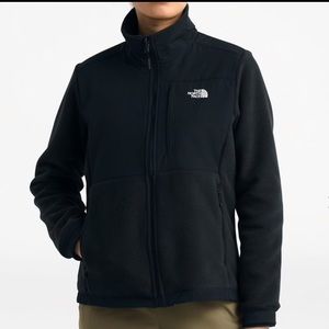 The North Face Denali Jacket-Black/White Logo